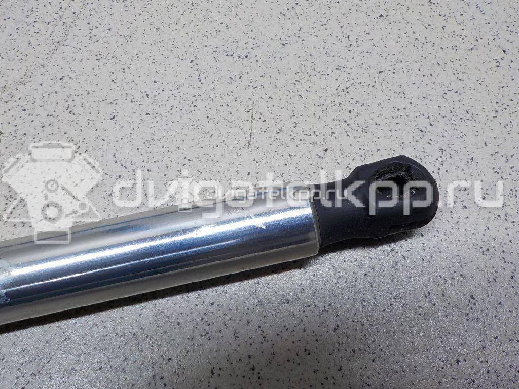 Фото Амортизатор крышки багажника  4E0827552C для Audi A8 {forloop.counter}}