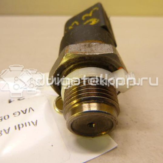 Фото Датчик давления топлива  059130758 для chrysler 300C