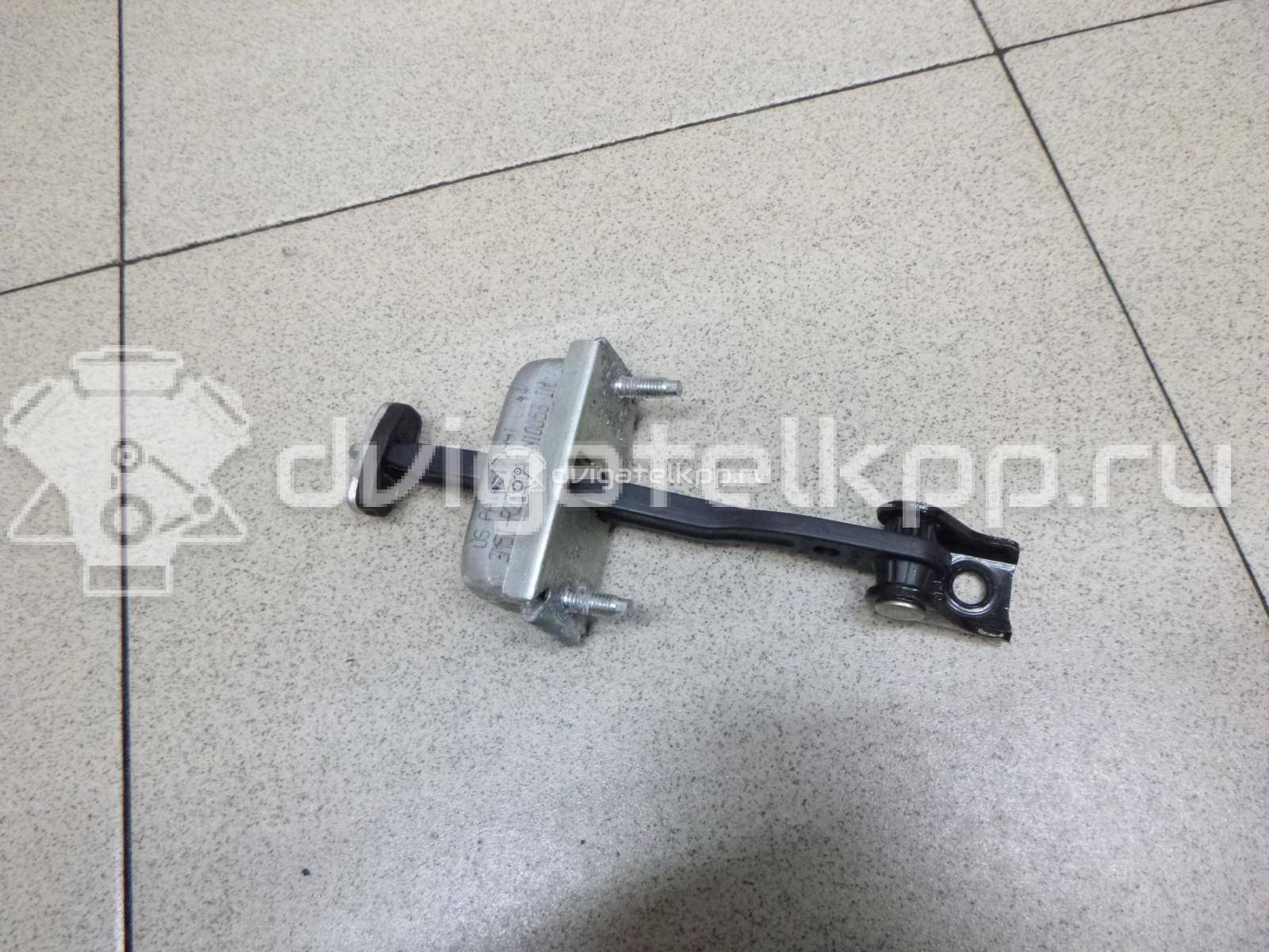 Фото Ограничитель двери  1641573 для Ford Focus / Kuga / C-Max {forloop.counter}}