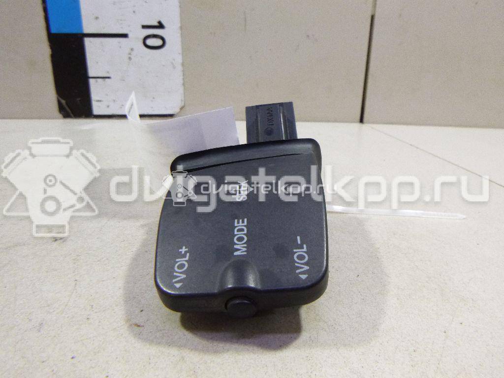 Фото Переключатель подрулевой управления магнитолой  1318961 для Ford Focus / Kuga / Transit / C-Max {forloop.counter}}