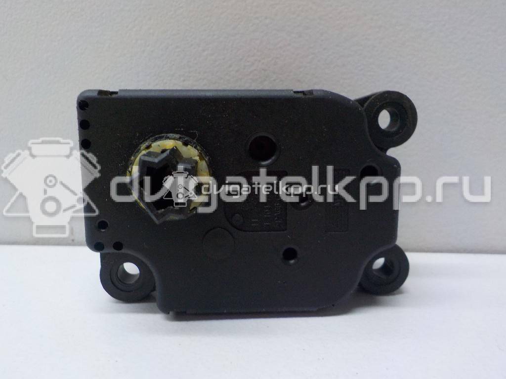 Фото Моторчик заслонки отопителя  3m5h19e616ab для Ford Focus / Tourneo / C-Max / Galaxy / Kuga {forloop.counter}}
