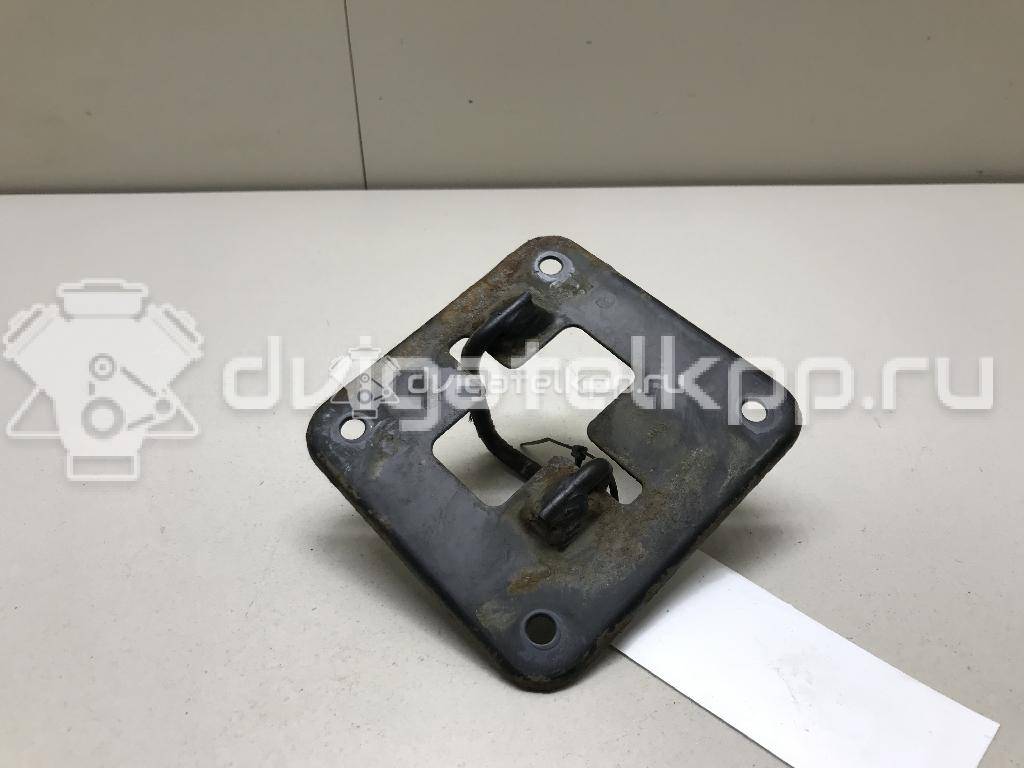 Фото Замок капота  1343612 для Ford Fiesta {forloop.counter}}