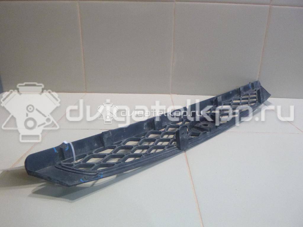 Фото Решетка радиатора  1744364 для Ford Focus {forloop.counter}}
