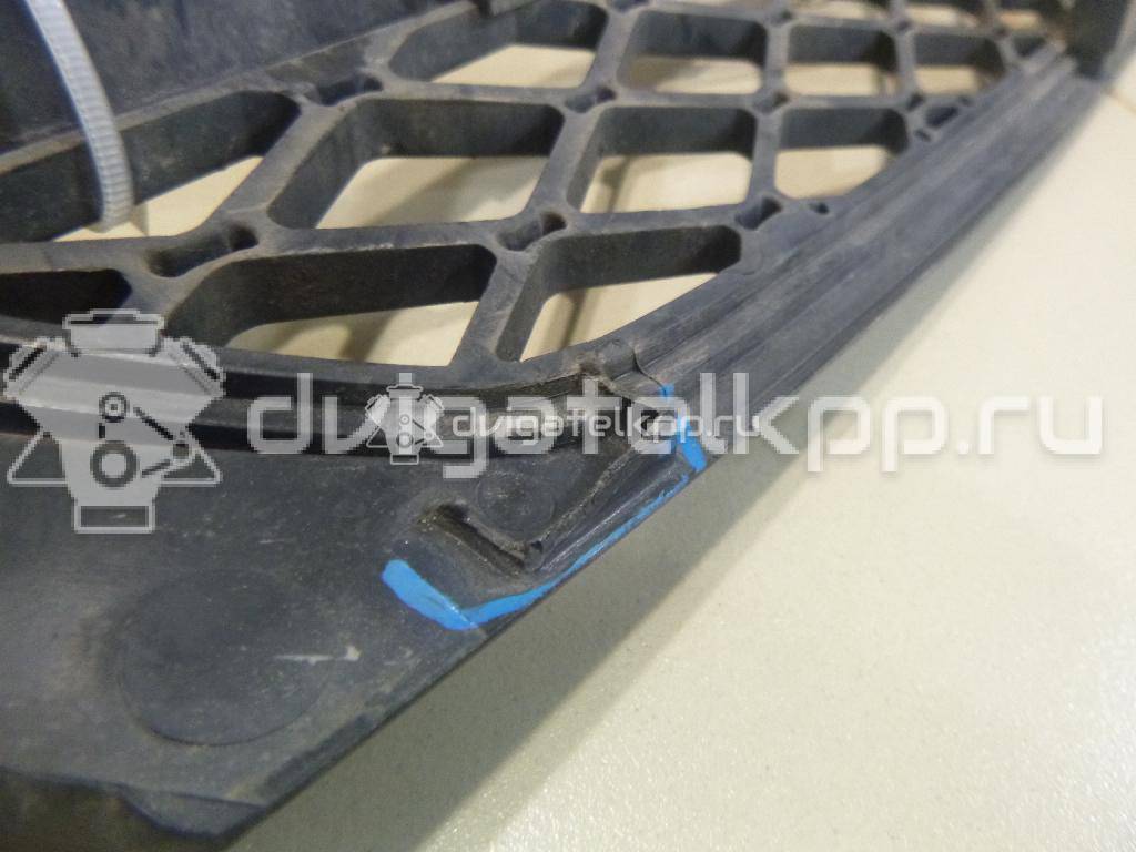 Фото Решетка радиатора  1744364 для Ford Focus {forloop.counter}}