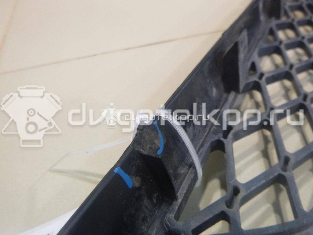 Фото Решетка радиатора  1744364 для Ford Focus {forloop.counter}}