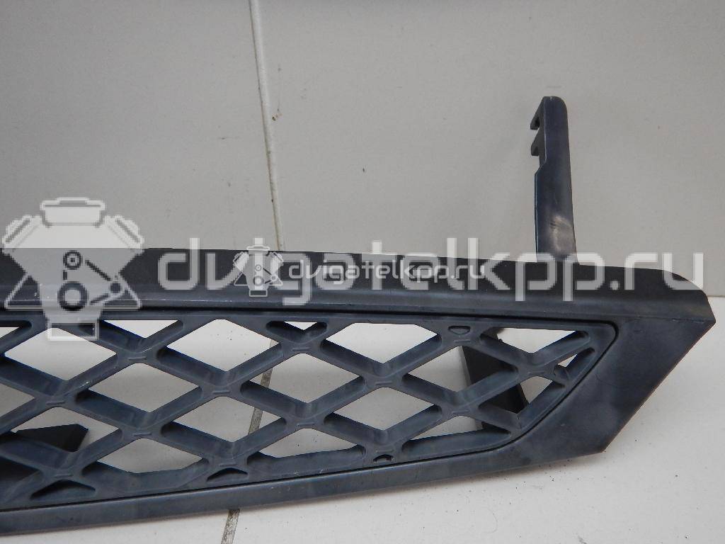 Фото Решетка радиатора  1744364 для Ford Focus {forloop.counter}}