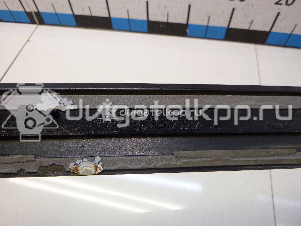 Фото Молдинг задней правой двери  1090850 для Ford Focus {forloop.counter}}