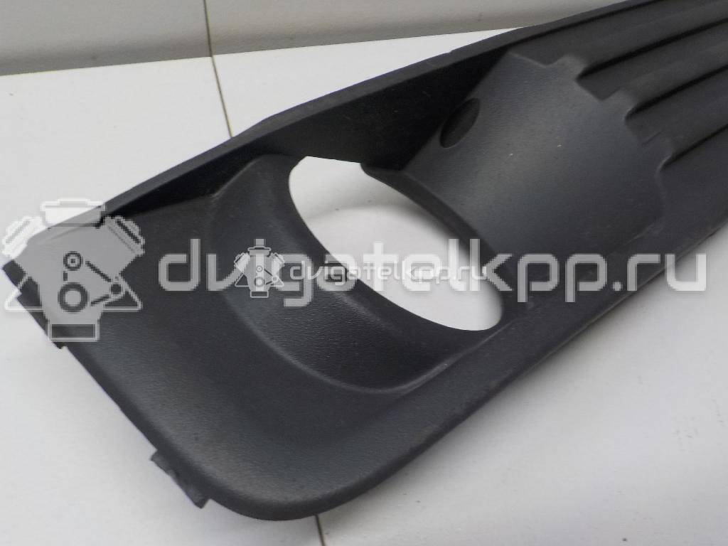 Фото Решетка в бампер правая  4M5119952AE для Ford Focus {forloop.counter}}