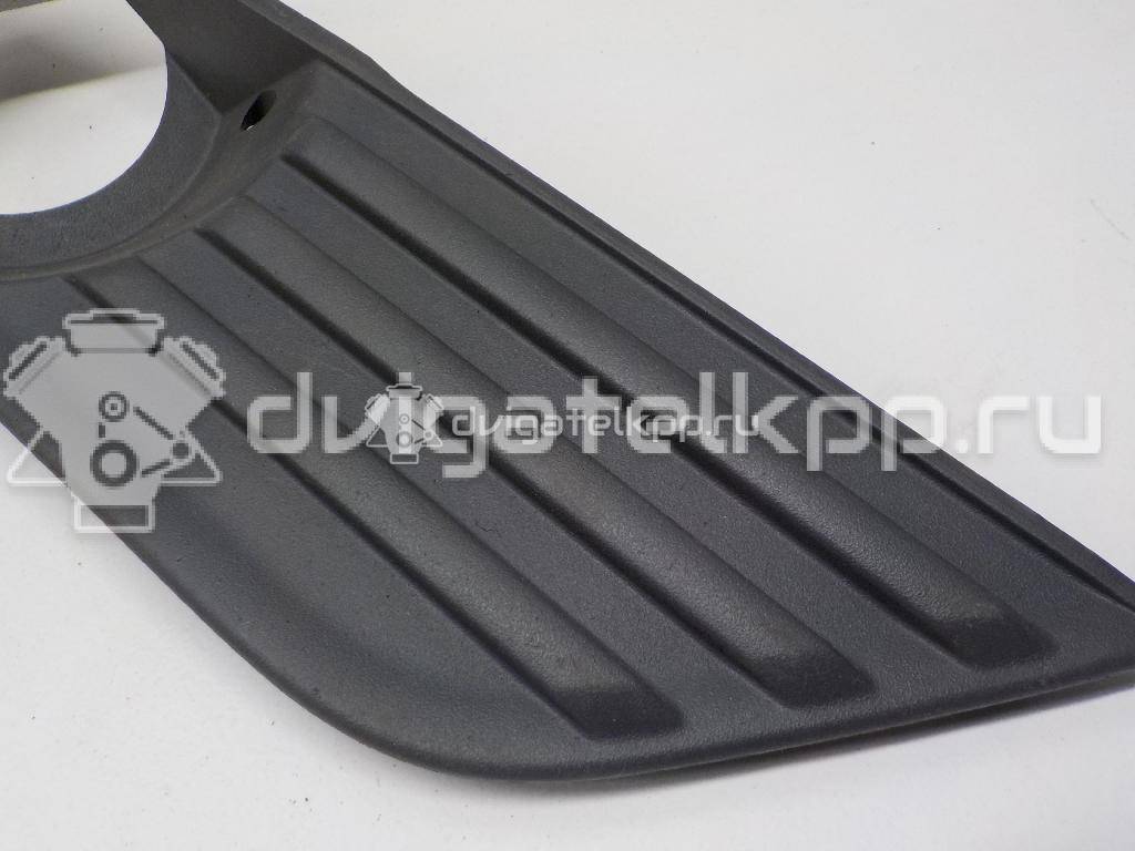 Фото Решетка в бампер правая  4M5119952AE для Ford Focus {forloop.counter}}