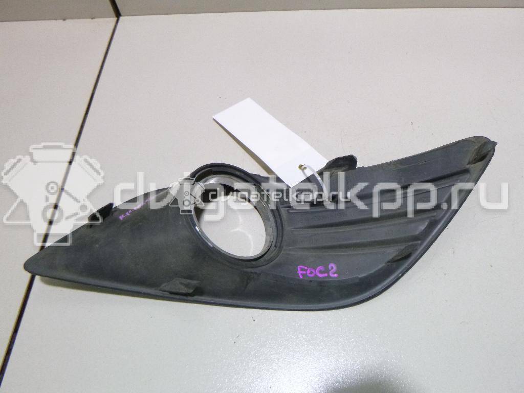 Фото Решетка в бампер левая  1528561 для Ford Focus {forloop.counter}}