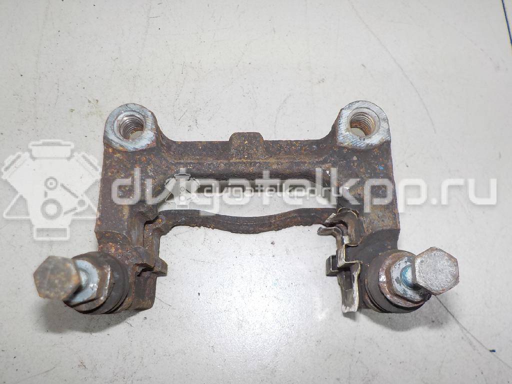 Фото Скоба суппорта заднего  1460288 для Ford Focus / Galaxy / Kuga / S-Max / Mondeo {forloop.counter}}