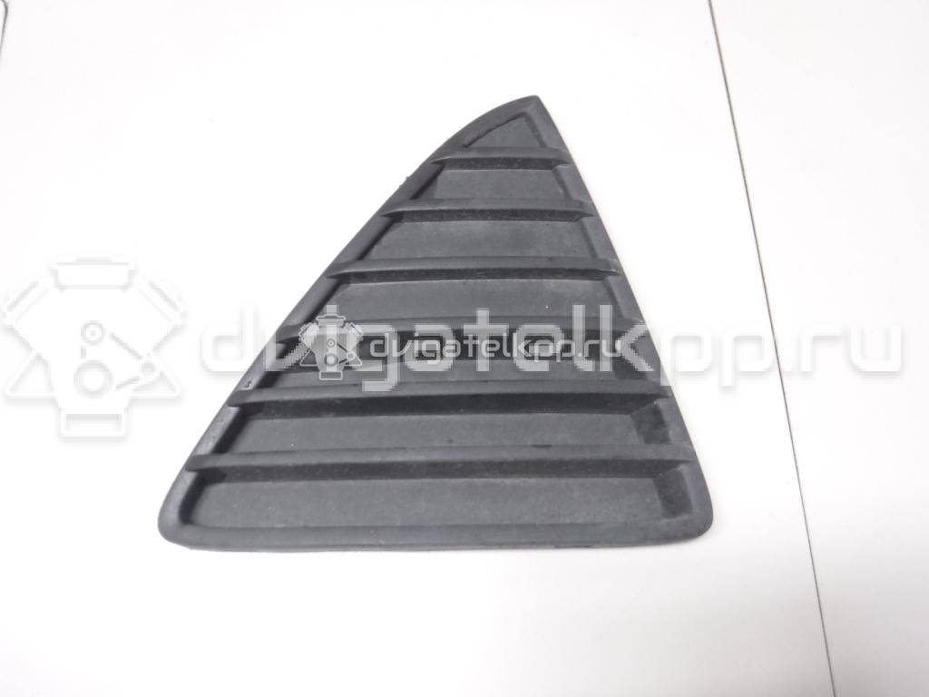 Фото Решетка в бампер правая  1718736 для Ford Focus {forloop.counter}}