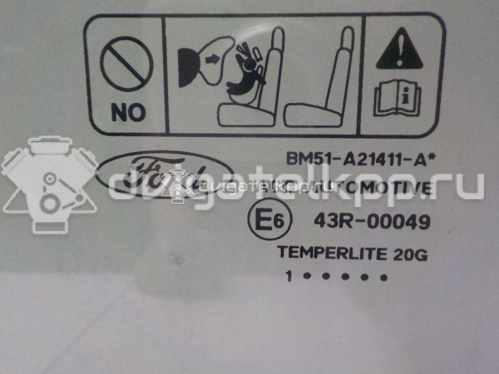 Фото Стекло двери передней левой  1742302 для Ford Focus {forloop.counter}}