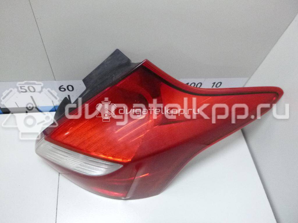 Фото Фонарь задний правый  1825318 для Ford Focus {forloop.counter}}