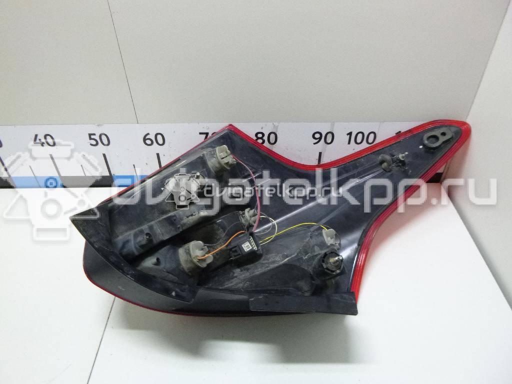 Фото Фонарь задний правый  1825318 для Ford Focus {forloop.counter}}