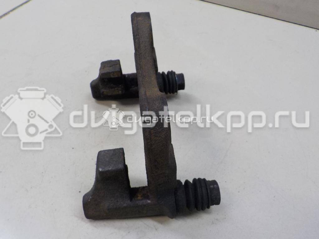 Фото Скоба суппорта заднего  1001961 для Ford Fiesta / Focus / Galaxy {forloop.counter}}