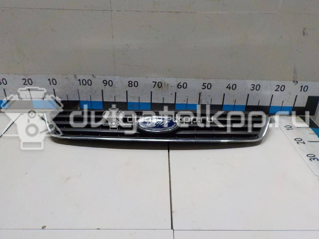 Фото Решетка радиатора  1497839 для Ford Kuga {forloop.counter}}