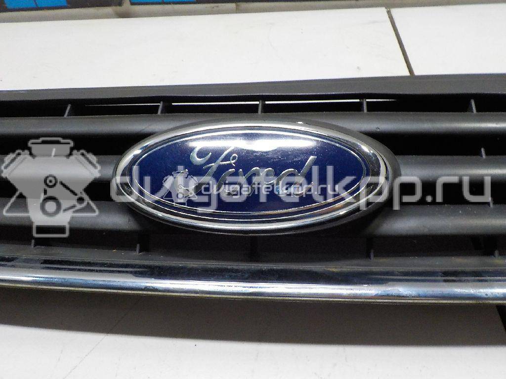 Фото Решетка радиатора  1497839 для Ford Kuga {forloop.counter}}