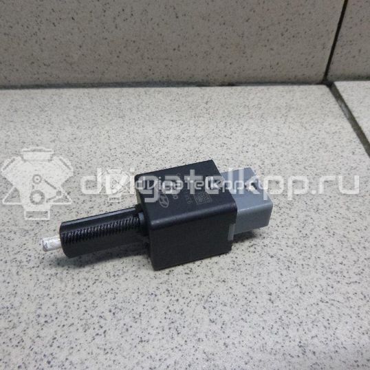 Фото Датчик включения стопсигнала  938103S700 для hyundai Creta
