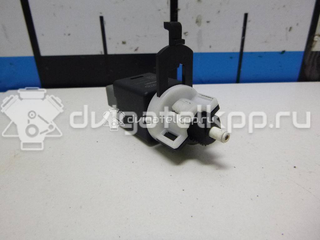 Фото Датчик включения стопсигнала  938103S700 для hyundai Creta {forloop.counter}}