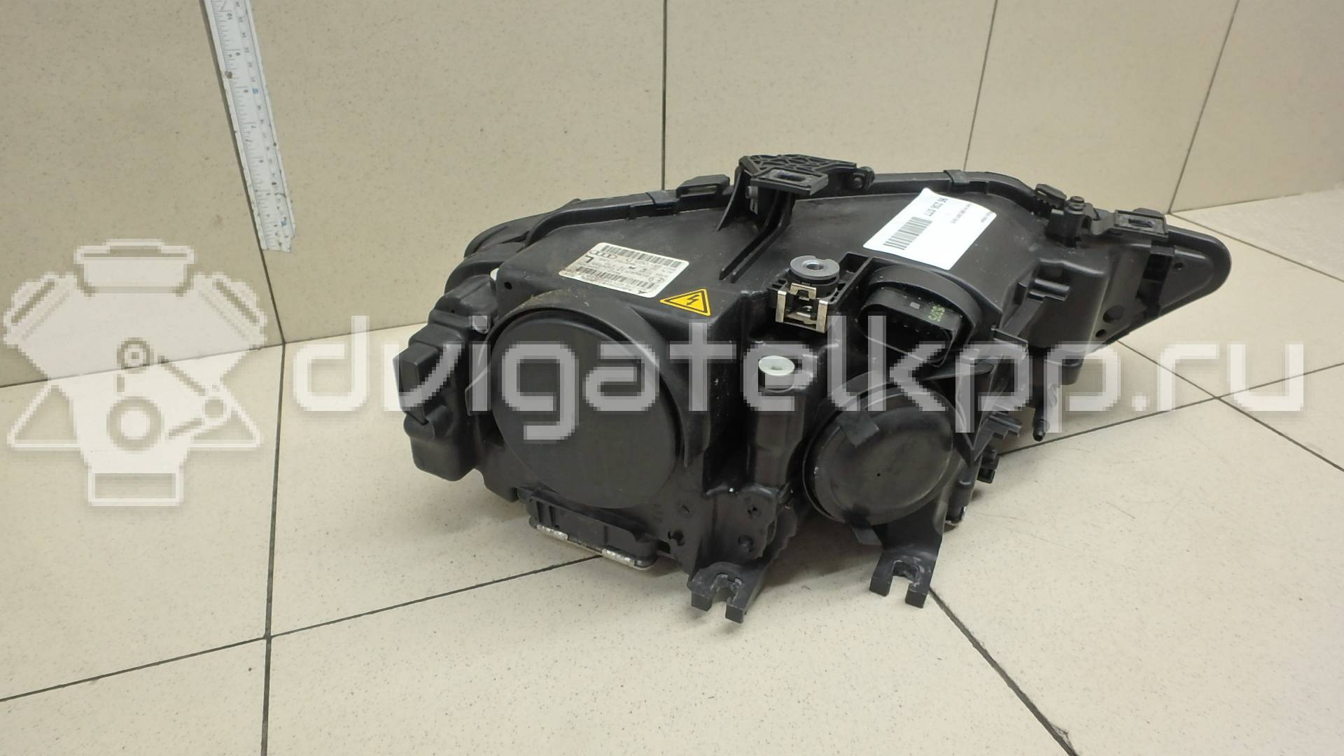 Фото Фара левая  8K0941043D для Audi A4 {forloop.counter}}