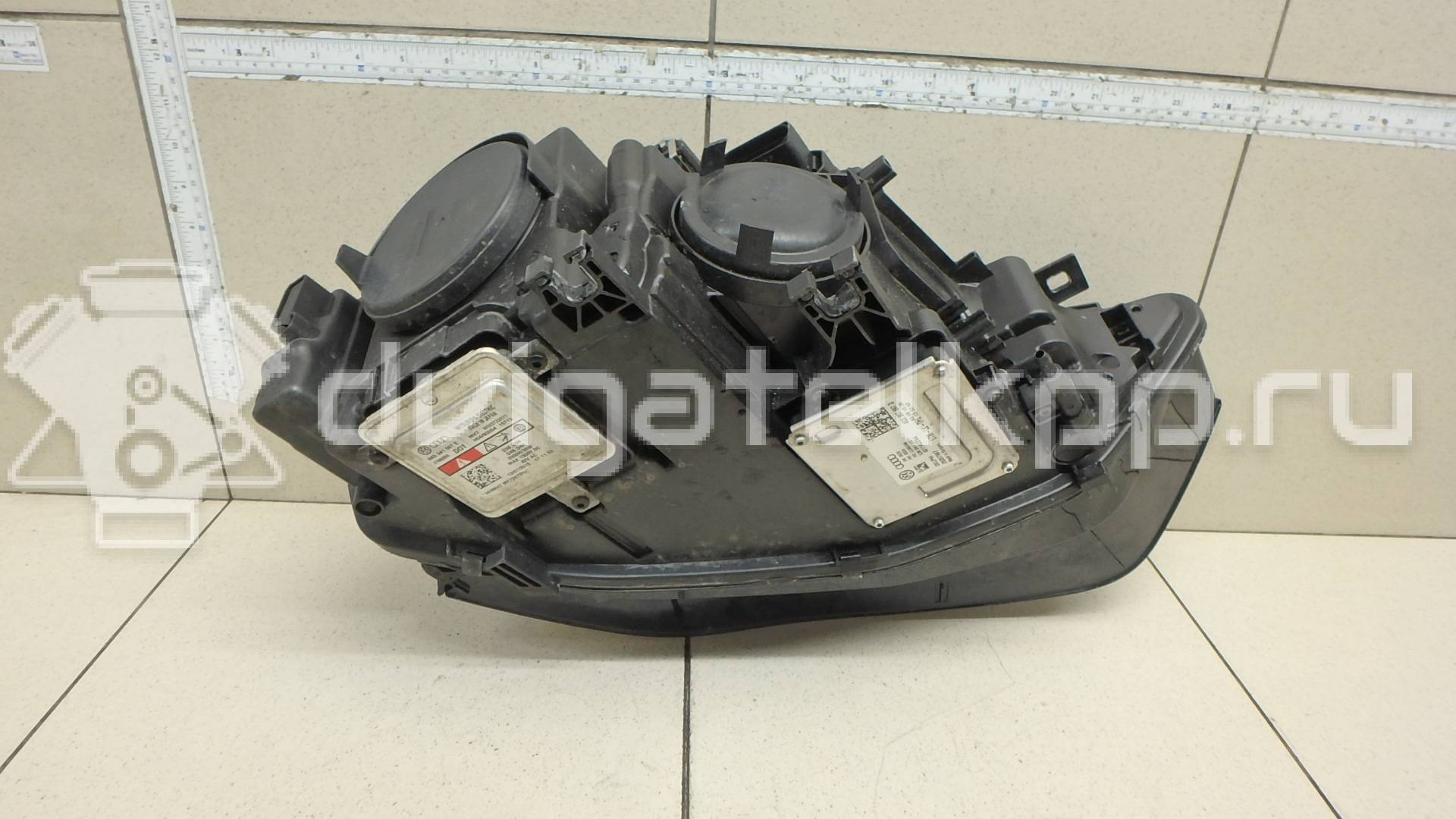 Фото Фара левая  8K0941043D для Audi A4 {forloop.counter}}