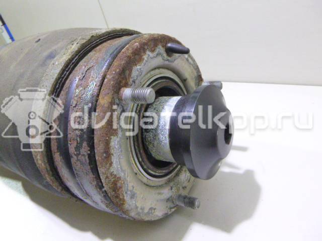 Фото Амортизатор передний правый  RNB500540 для Land Rover Range Rover {forloop.counter}}
