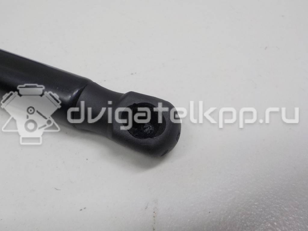 Фото Амортизатор двери багажника  LR025379 для Land Rover Range Rover {forloop.counter}}