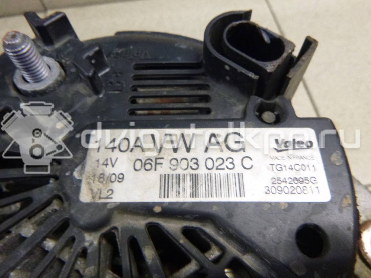 Фото Генератор  06F903023HX для Skoda Roomster 5J / Octaviaii 1Z3 / Yeti 5L / Fabia / Octavia {forloop.counter}}