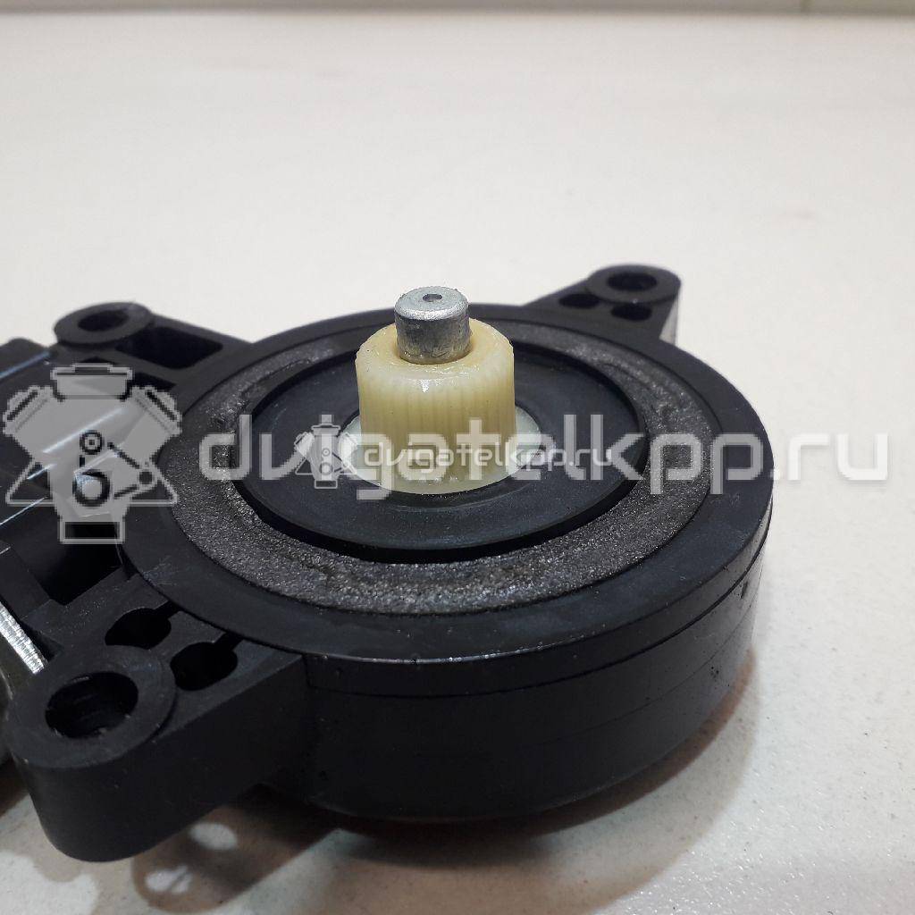 Фото Моторчик стеклоподъемника  D01G5858XB для Mazda 2 / 3 {forloop.counter}}