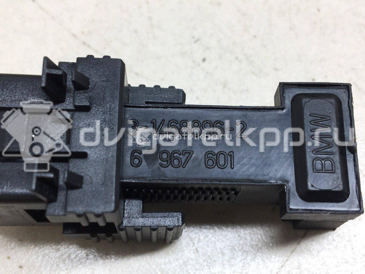 Фото Датчик включения стопсигнала  61316967601 для mercedes benz A180/200/250 W176 {forloop.counter}}