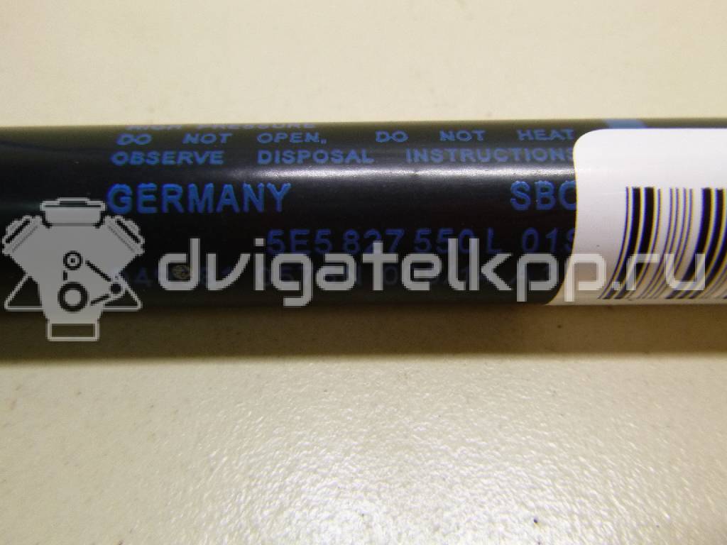 Фото Амортизатор двери багажника  5E5827550L для Skoda Octavia {forloop.counter}}