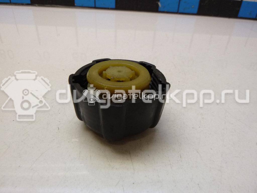 Фото Крышка расширительного бачка  8200048024 для Nissan Primastar X83 / Micra / Note / Nv200 / Kubistar {forloop.counter}}