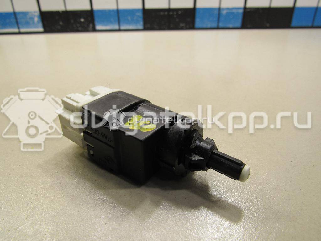 Фото Датчик включения стопсигнала  253206170R для nissan Almera (G15) {forloop.counter}}
