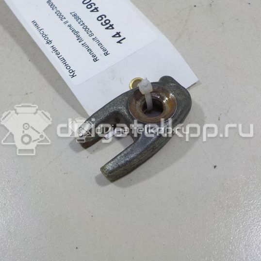 Фото Кронштейн форсунки  8200433867 для renault Clio IV