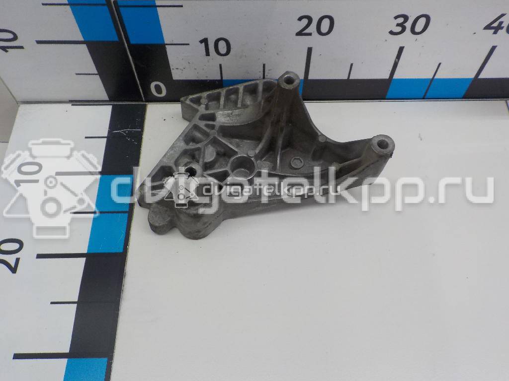 Фото Кронштейн опоры двигателя  06F199207Q для seat Altea {forloop.counter}}