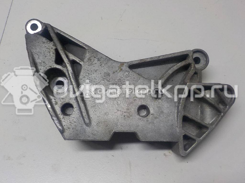 Фото Кронштейн двигателя правый  06J199207P для seat Altea {forloop.counter}}