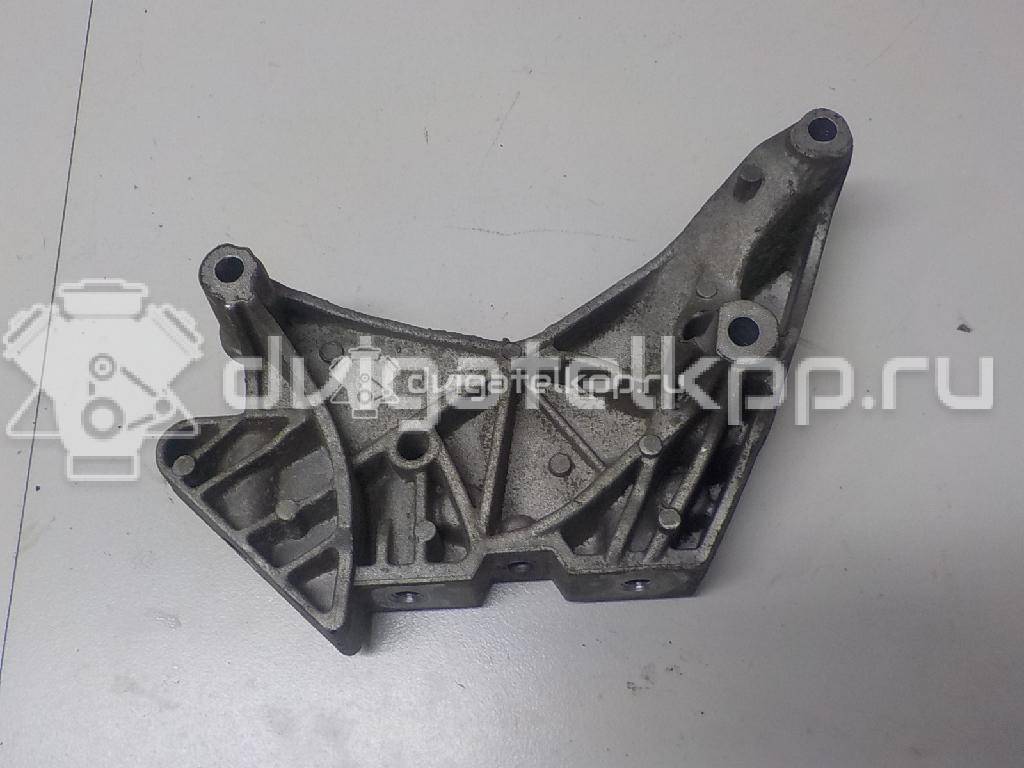 Фото Кронштейн двигателя правый  06J199207P для seat Altea {forloop.counter}}