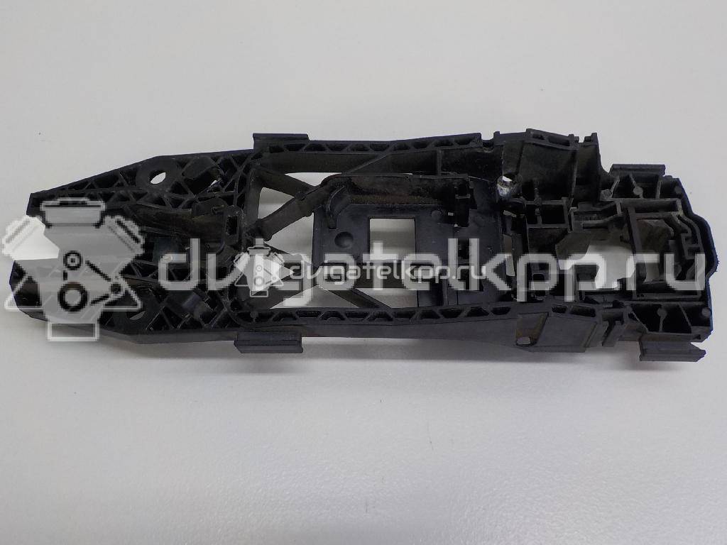 Фото Кронштейн ручки  5N0837885H для seat Leon (5F) {forloop.counter}}