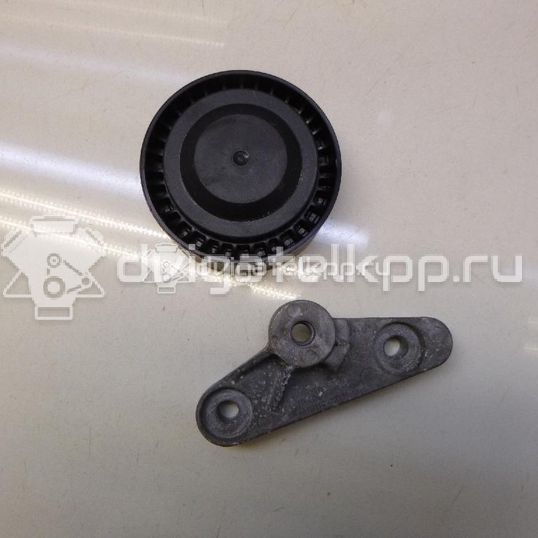 Фото Ролик руч.ремня с кронштейном  04C145299B для Skoda Fabia / Citigo
