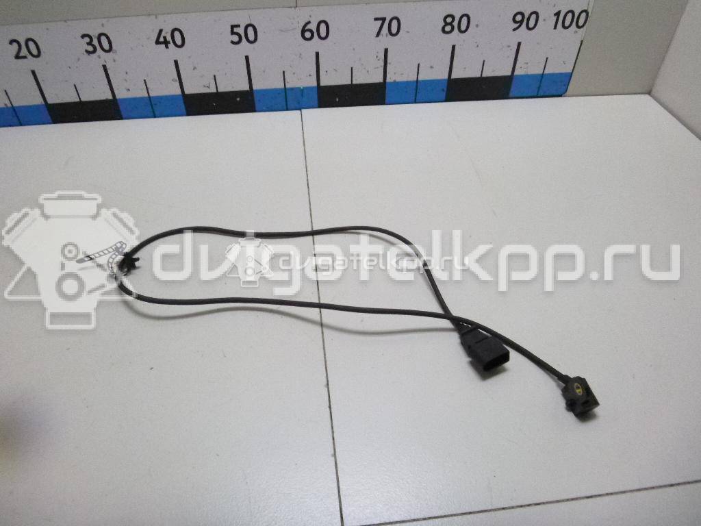 Фото Датчик положения распредвала  038906433A для Skoda Superb {forloop.counter}}