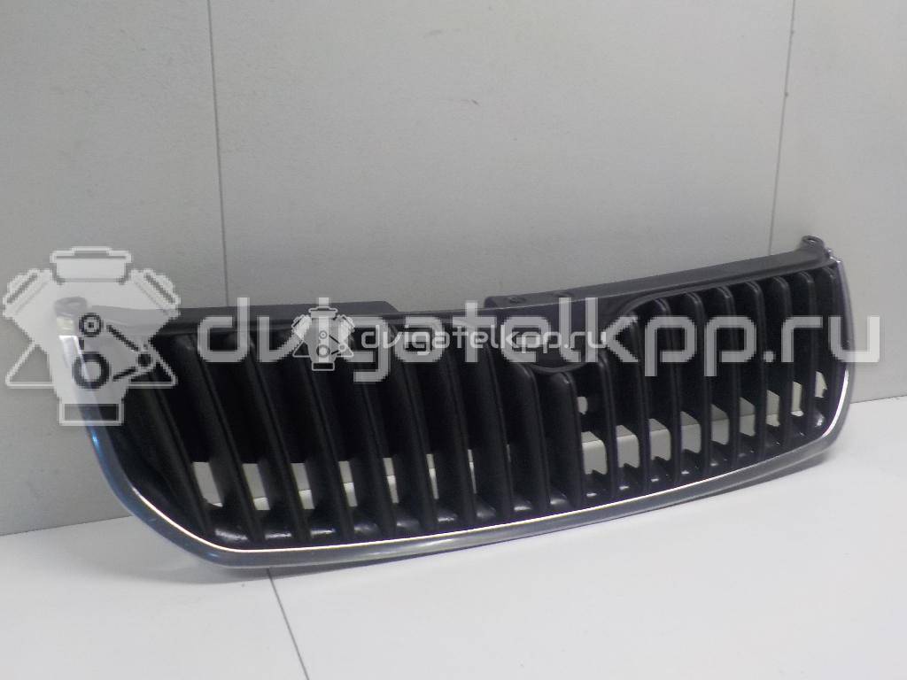 Фото Решетка радиатора  3T0853668A для Skoda Superb {forloop.counter}}