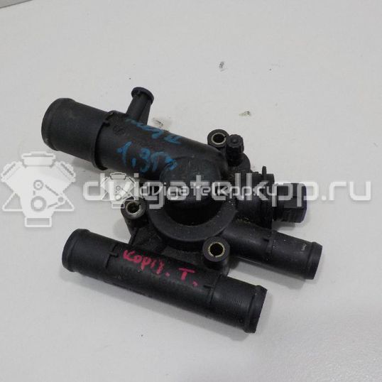 Фото Корпус термостата  8200112054 для Renault Thalia 2 / Vel Satis Bj0 / Megane / Trafic / Master