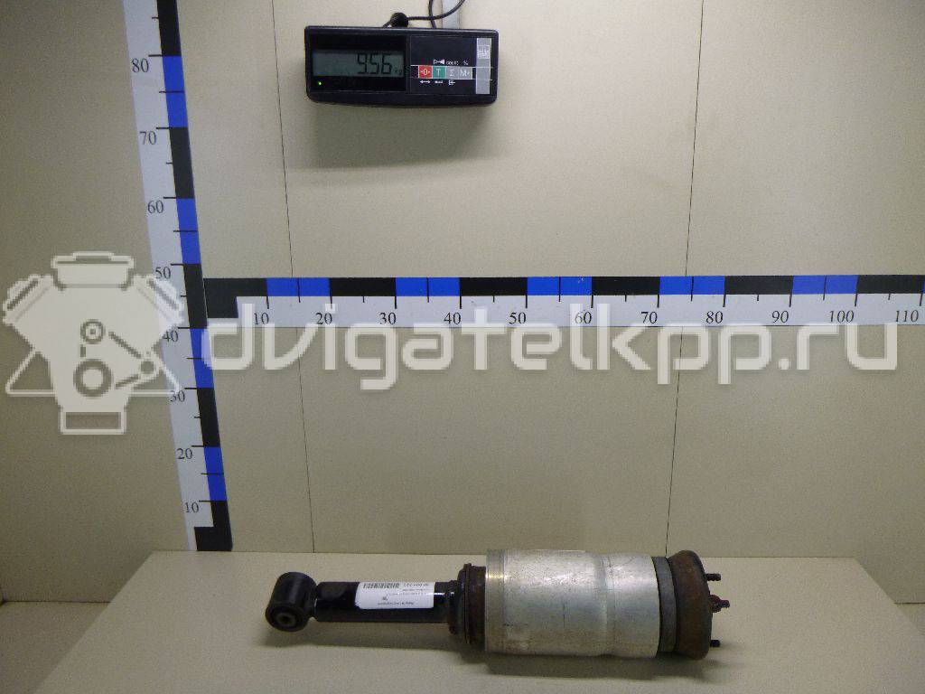 Фото Амортизатор передний  LR018398 для Land Rover Discovery {forloop.counter}}