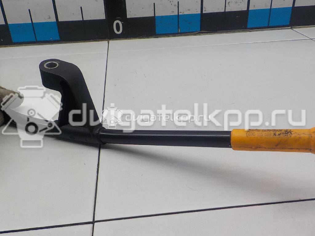 Фото Трубка масляного щупа  070115629K для Volkswagen Transporter / Multivan {forloop.counter}}