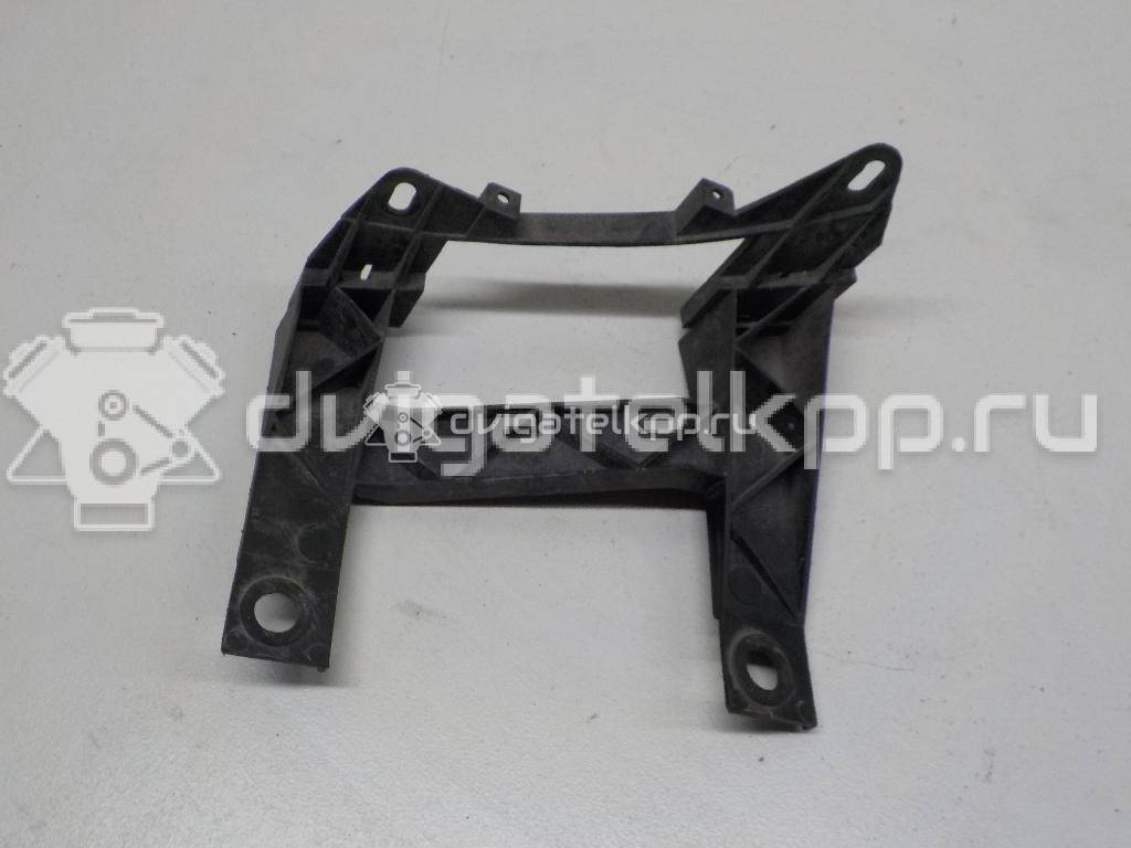 Фото Кронштейн фар правый  7H0941406A для Volkswagen Transporter / Multivan {forloop.counter}}