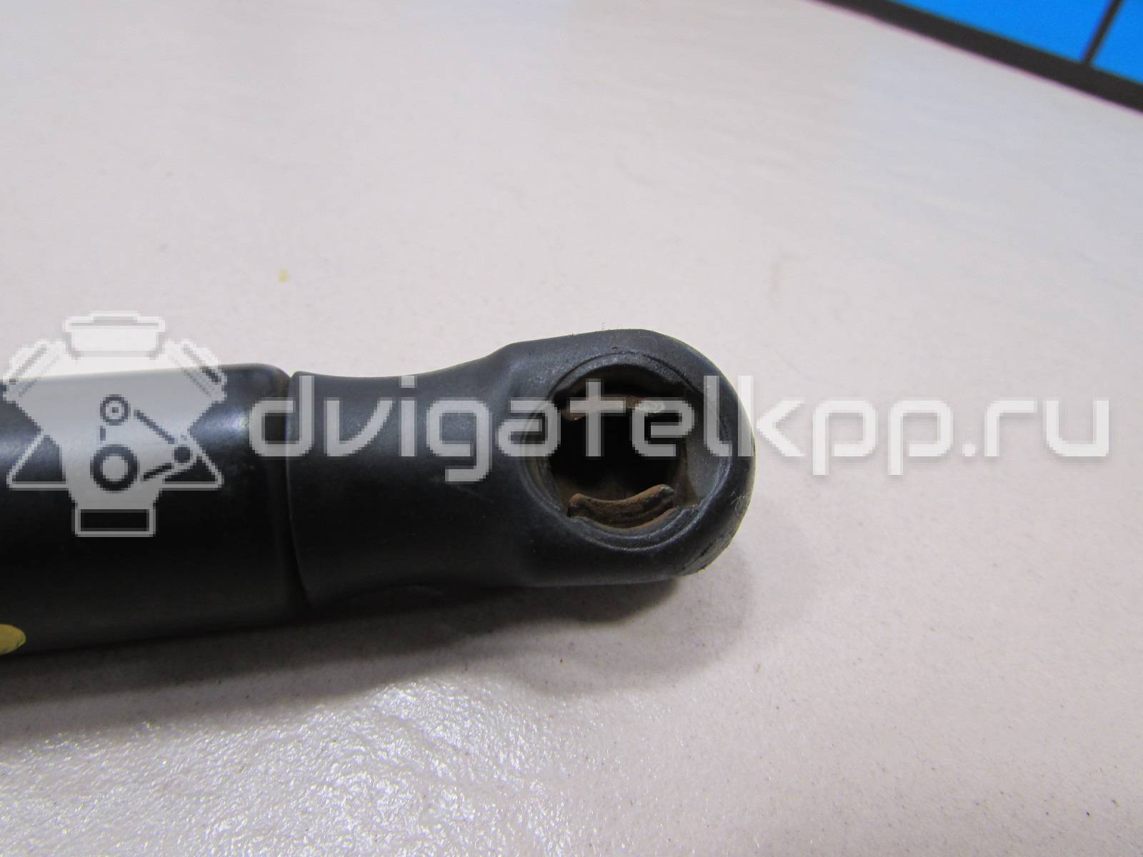 Фото Амортизатор двери багажника  6n11n406a10aa для Ford Fusion Ju {forloop.counter}}