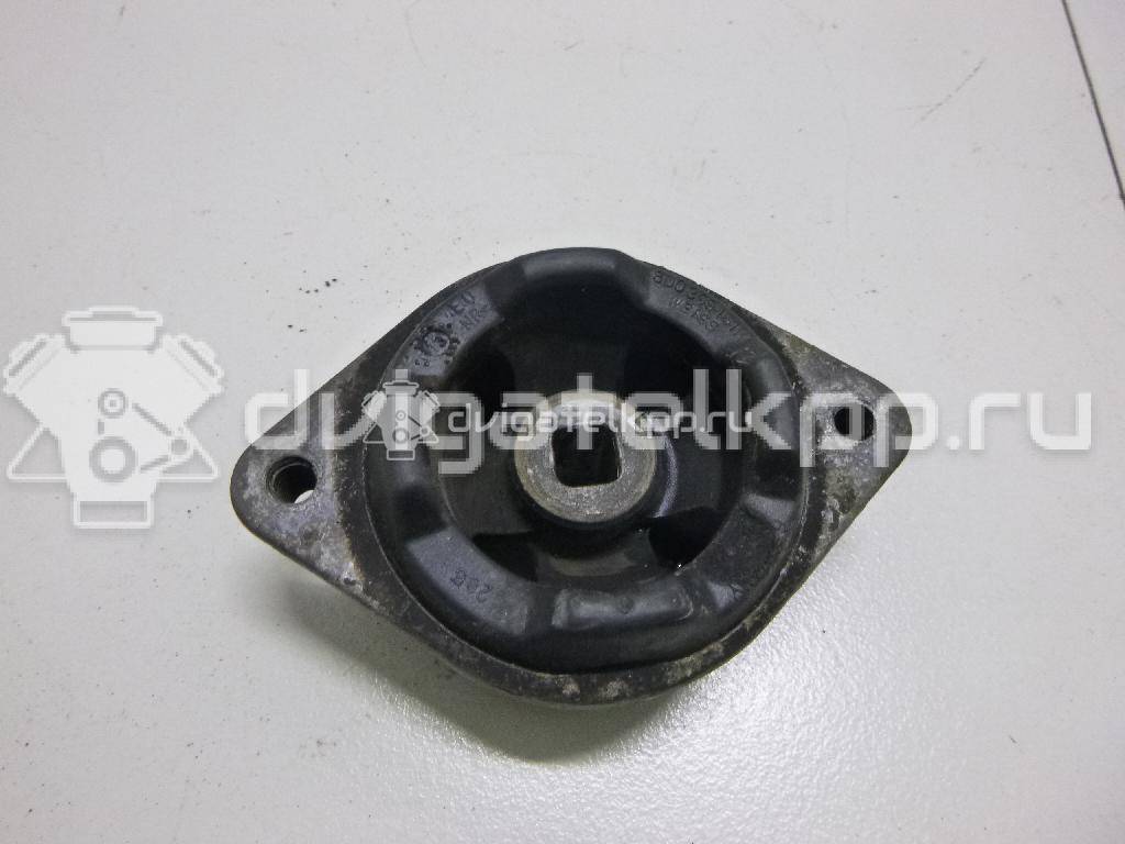 Фото Опора КПП  8D0399151R для Volkswagen Passat {forloop.counter}}