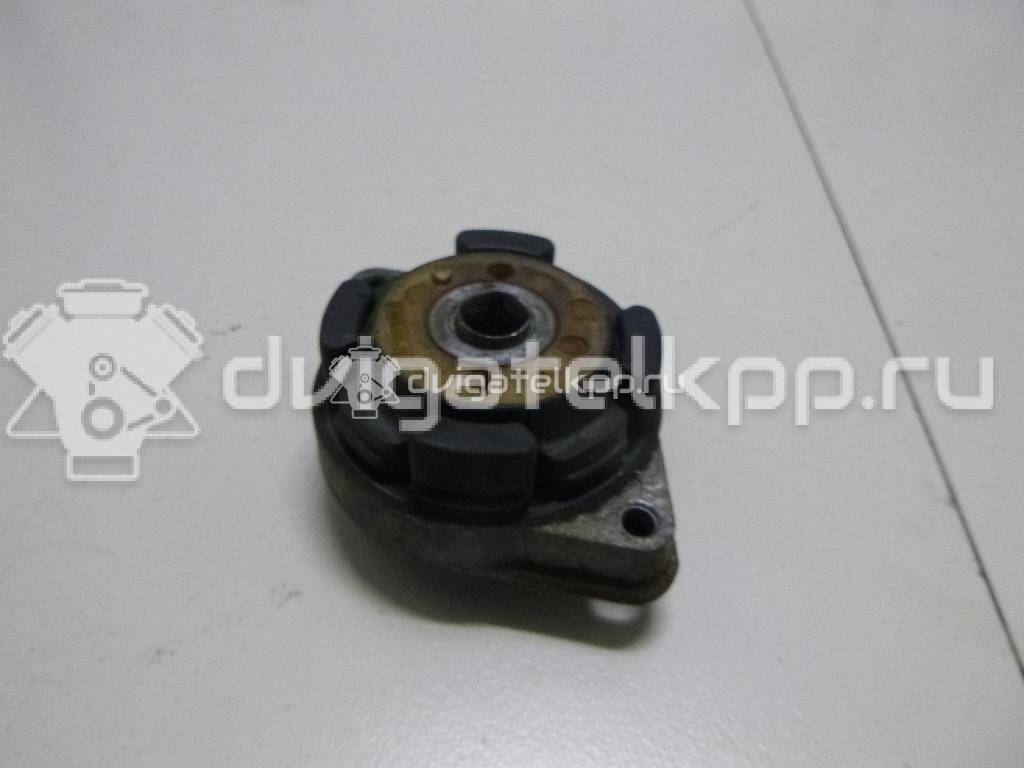 Фото Опора КПП  8D0399151R для Volkswagen Passat {forloop.counter}}