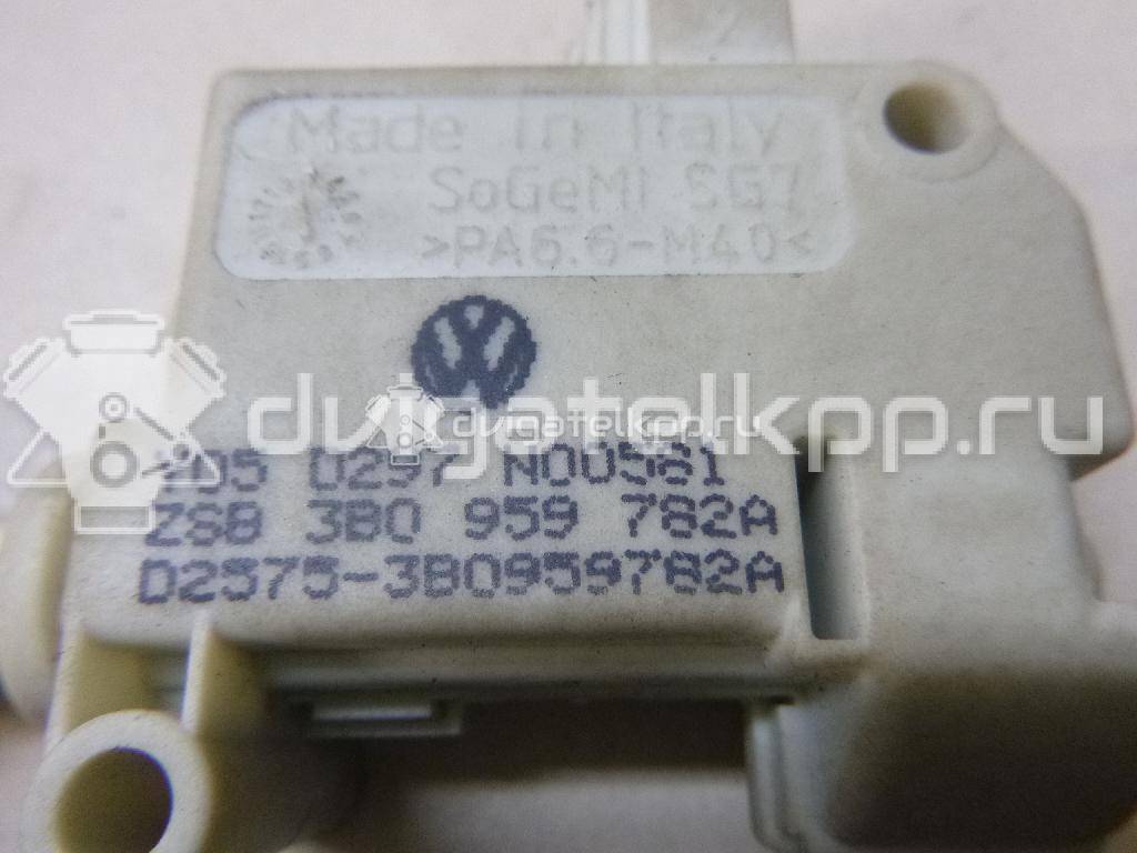 Фото Замок бардачка  3B0959782A для vw Passat [B6] {forloop.counter}}